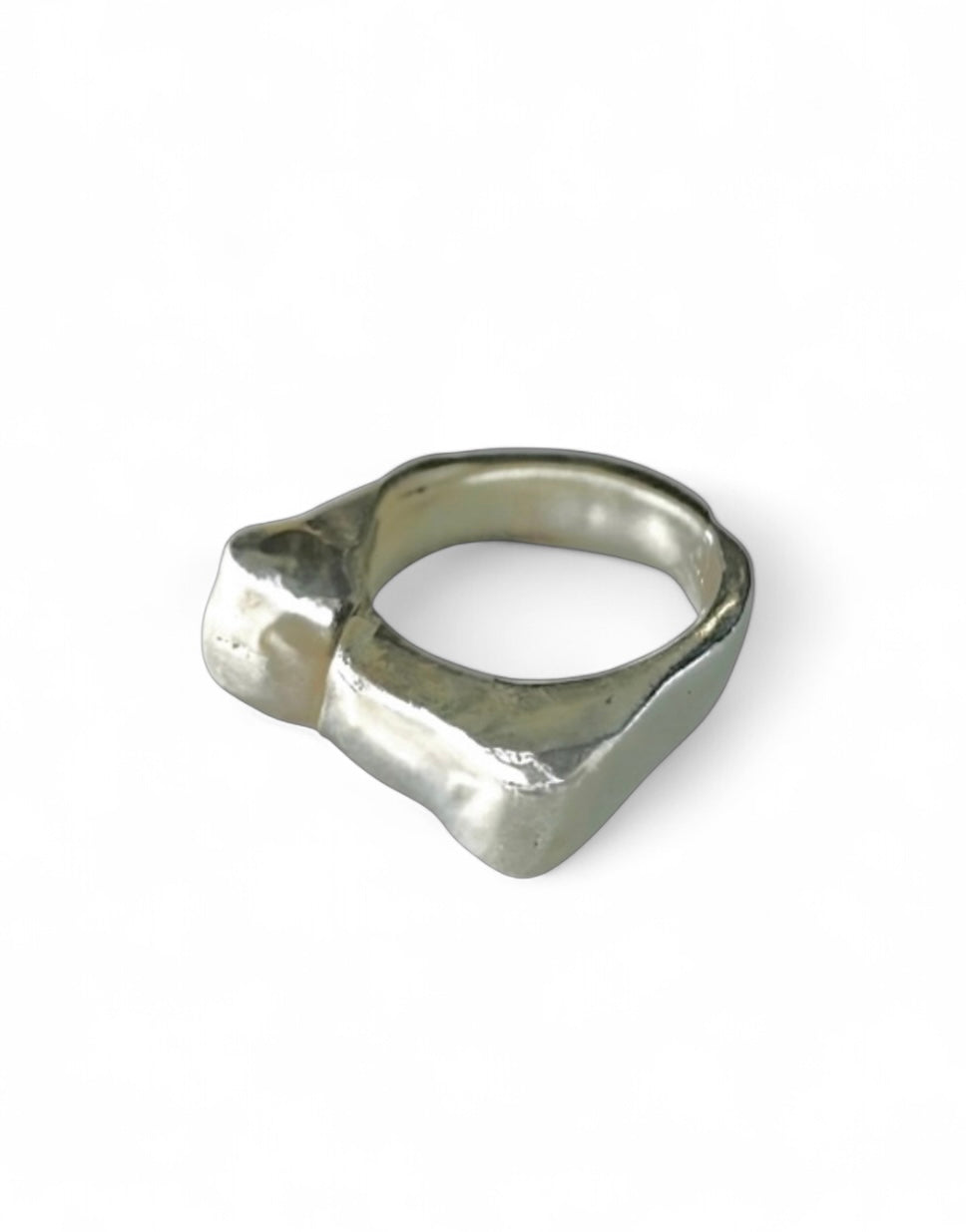 MONOLITH RING