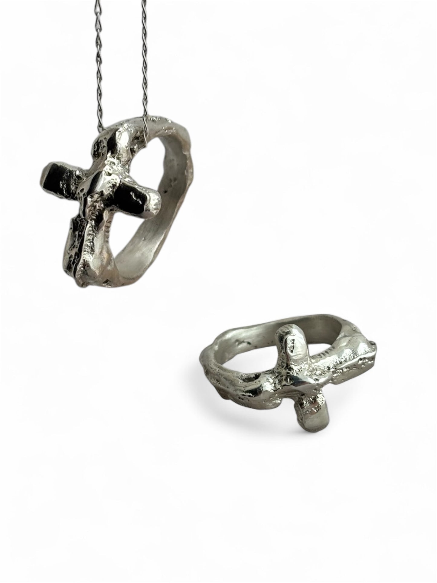 RELIC RING